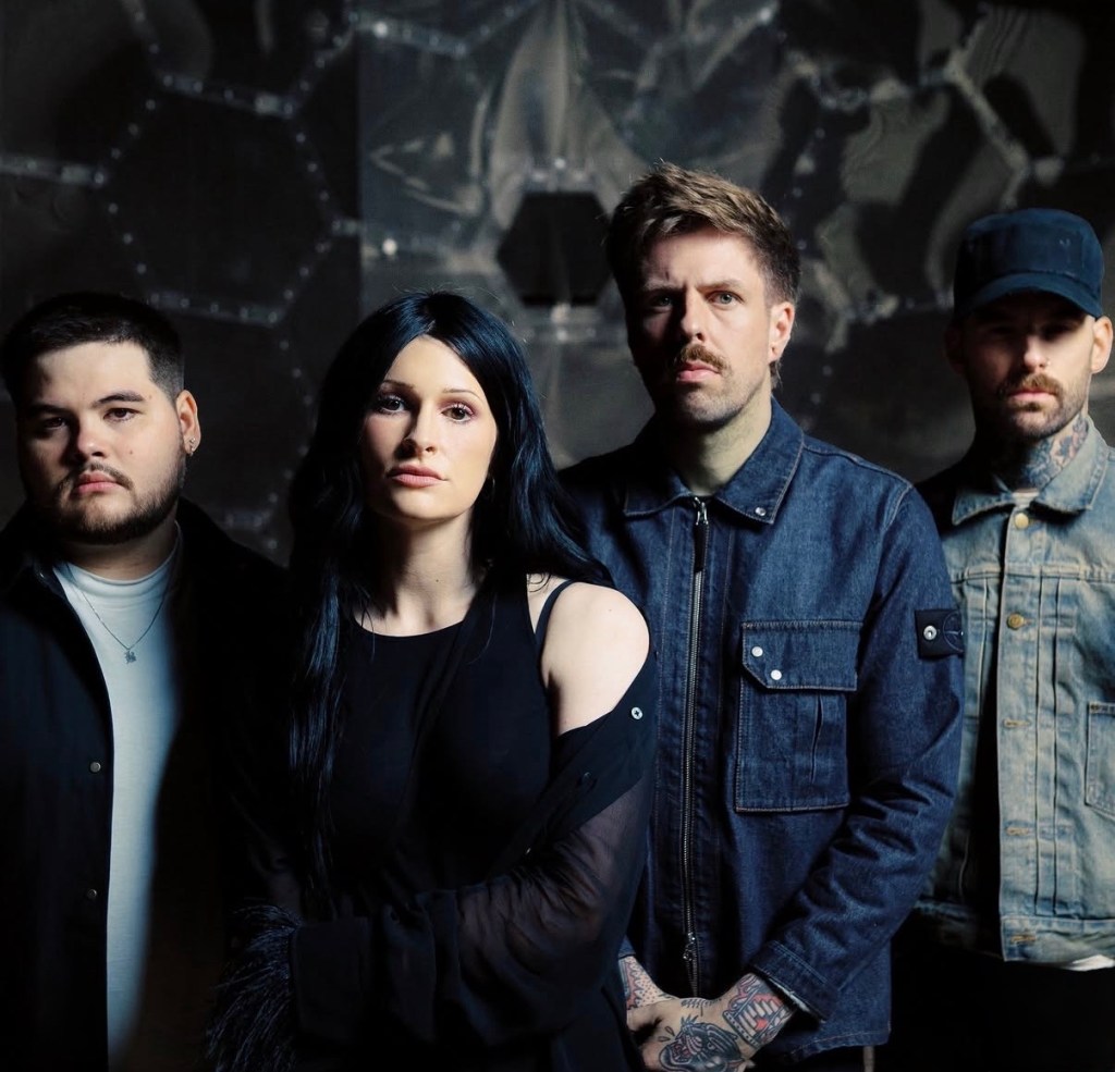 SPIRITBOX UNLEASH HAUNTING NEW SINGLE “MOURNING” — AND THEY’VE NEVER SOUNDED MORE EMOTIONALLY&nbsp;DEVASTATING